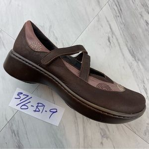 Naot Mary Jane Brown Leather Clogs Size 37 US 6 Comfort Strap Shoes